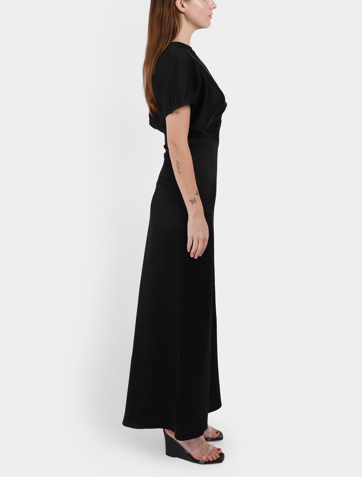 toteme-slouch-waist-dress-black_2